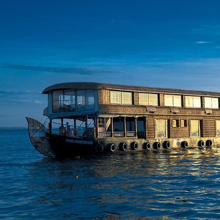 Harmony Houseboats Hotell Alappuzha Eksteriør bilde