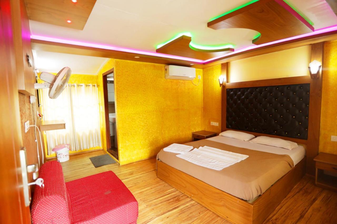 Harmony Houseboats Hotell Alappuzha Eksteriør bilde