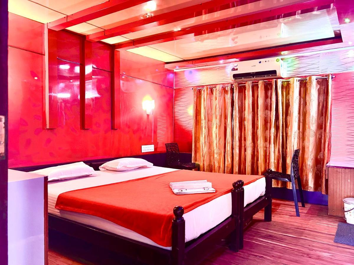 Harmony Houseboats Hotell Alappuzha Eksteriør bilde
