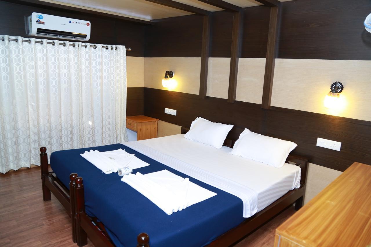Harmony Houseboats Hotell Alappuzha Eksteriør bilde